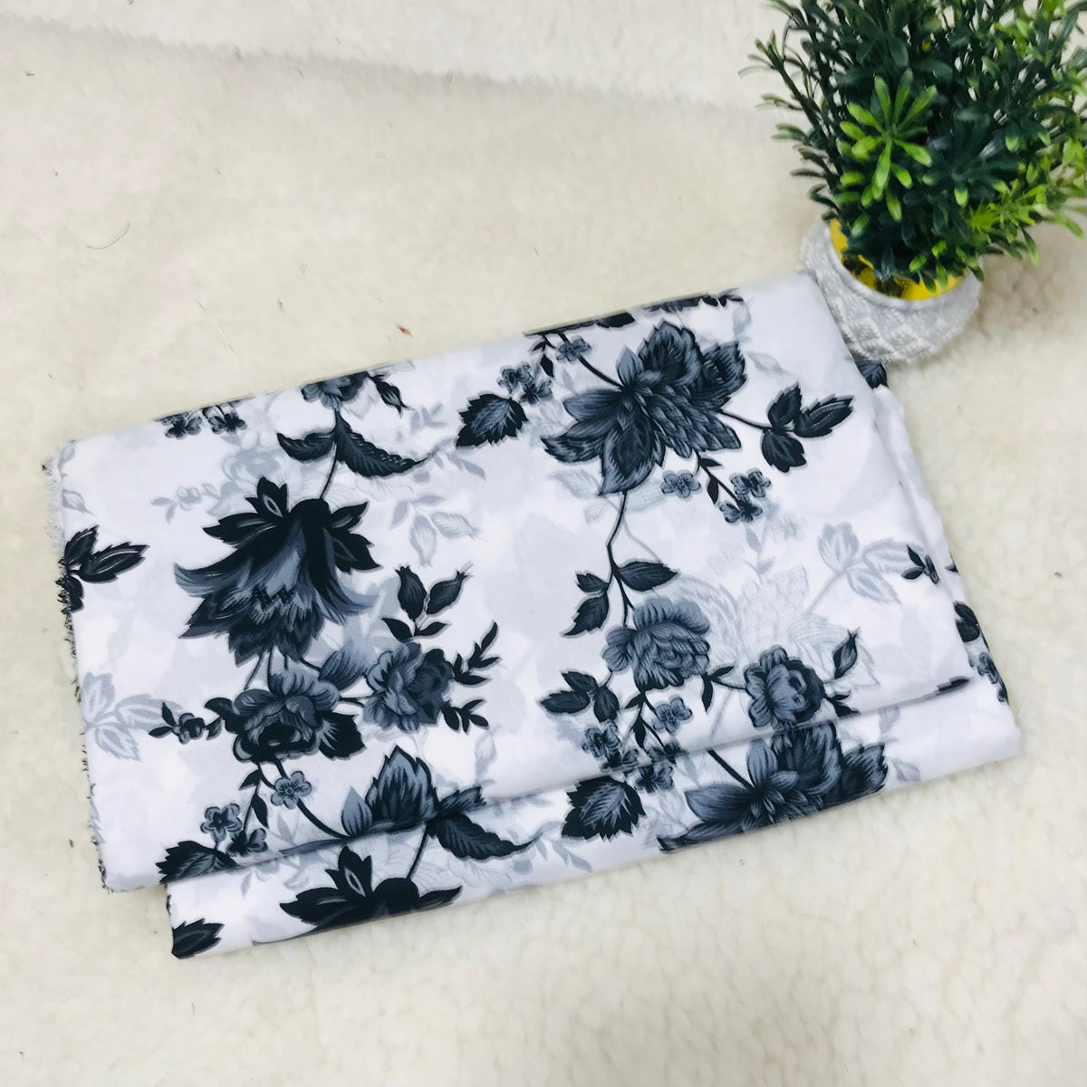 πΈFLORAL PRINTS β 2 PCS UNSTITCHEDπΈ