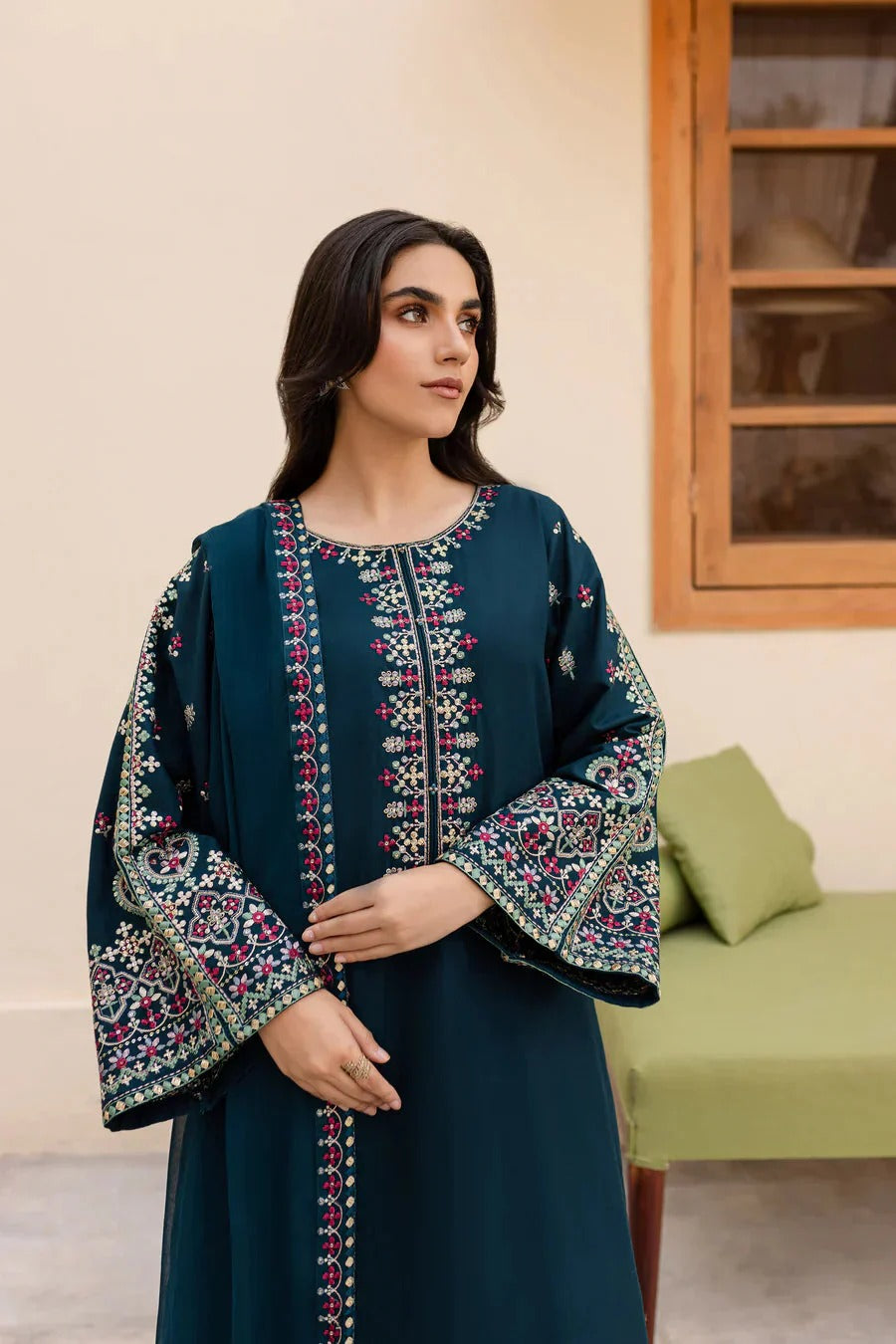 3PC UNSTITCHED DHANAK EMBROIDERED SUIT ZE-1002